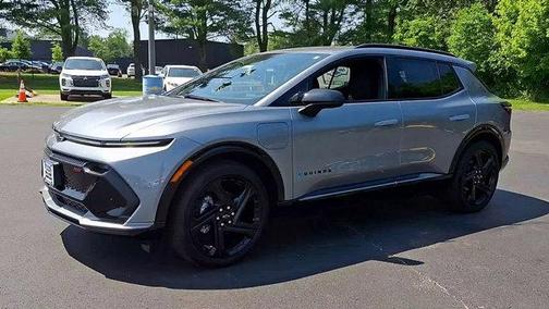 2025 Chevrolet Equinox EV RS
