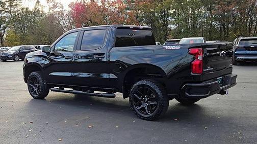 2022 Chevrolet Silverado 1500 Custom Trail Boss