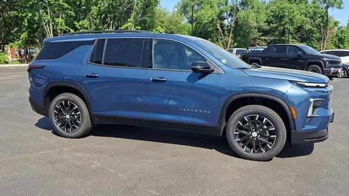 Lakeshore Blue Metallic 2026 Chevrolet Traverse LT