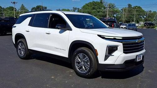 2025 Chevrolet Traverse LT