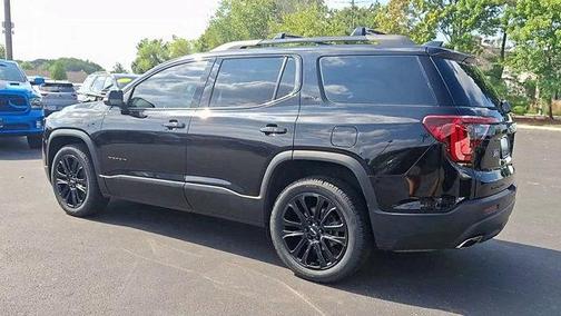 2022 GMC Acadia AWD SLT