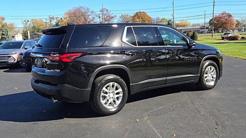 2023 Chevrolet Traverse LS