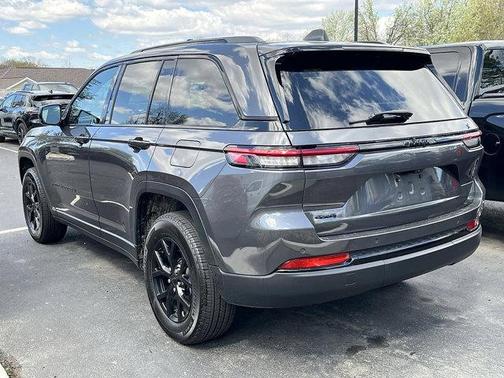 2024 Jeep Grand Cherokee Altitude