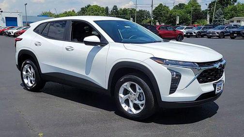 2025 Chevrolet Trax LS
