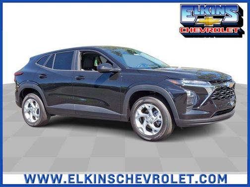 2025 Chevrolet Trax LS