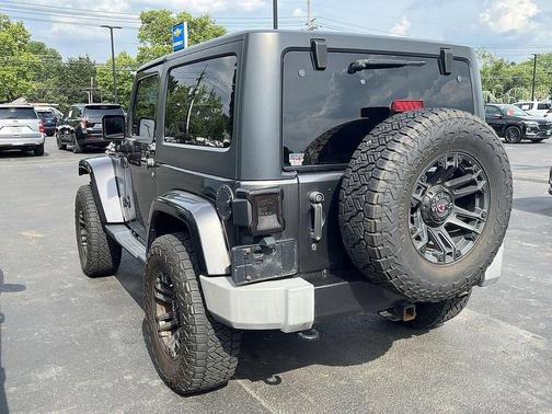Granite Crystal Metallic Clearcoat 2017 Jeep Wrangler Sahara