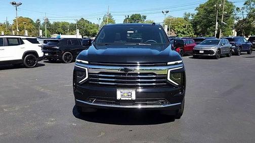 2025 Chevrolet Suburban LT