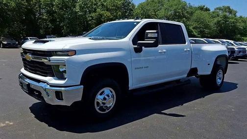 2025 Chevrolet Silverado 3500 LT