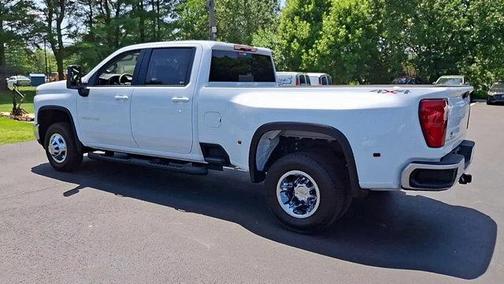 2025 Chevrolet Silverado 3500 LT