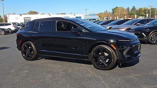 2026 Chevrolet Equinox EV RS