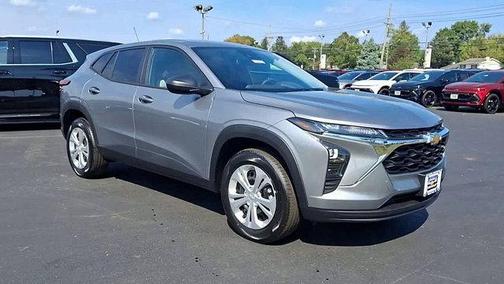 2025 Chevrolet Trax LS