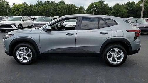 2025 Chevrolet Trax LS