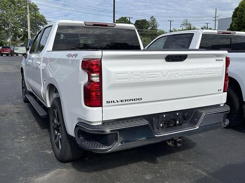Summit White 2023 Chevrolet Silverado 1500 LT