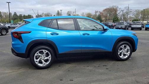 Marina Blue Metallic 2026 Chevrolet Trax LS