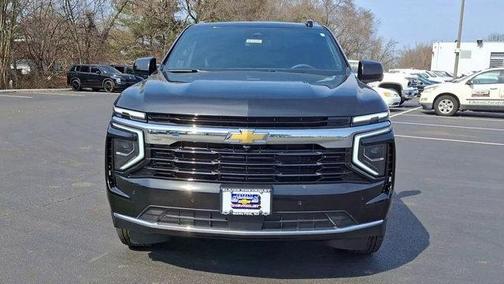 2025 Chevrolet Suburban LS