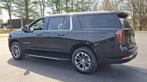 2025 Chevrolet Suburban LS