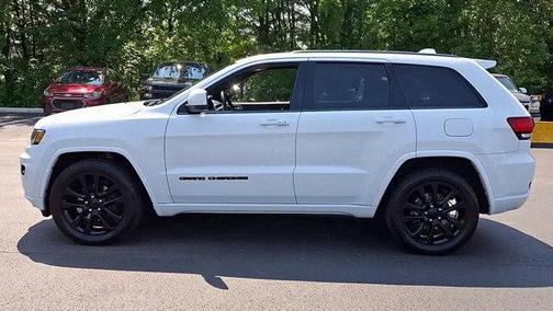2017 Jeep Grand Cherokee Altitude