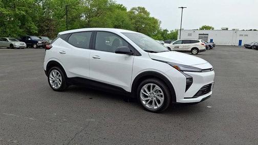 Summit White 2027 Chevrolet Bolt LT FWD