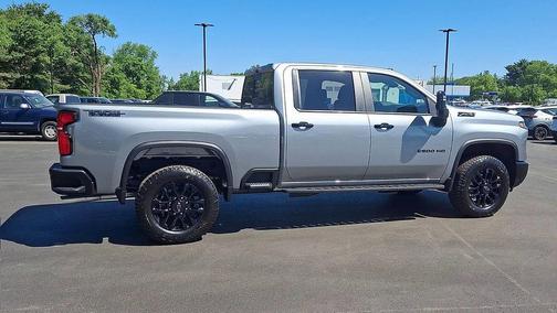 Sterling Gray Metallic 2026 Chevrolet Silverado 2500 LT