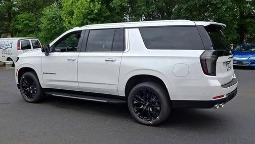 2025 Chevrolet Suburban Premier
