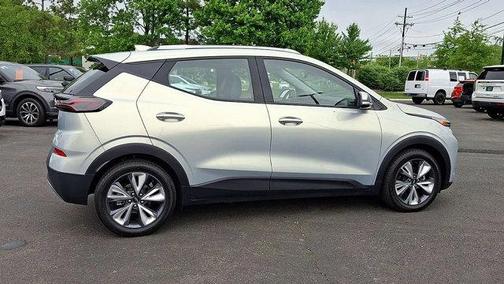 Silver Flare Metallic 2023 Chevrolet Bolt EUV FWD LT