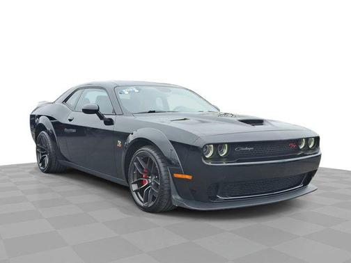 Pitch Black Clearcoat 2022 Dodge Challenger R/T Scat Pack Widebody