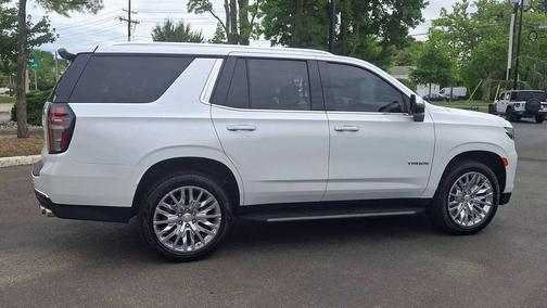 Iridescent Pearl Tricoat 2023 Chevrolet Tahoe Premier