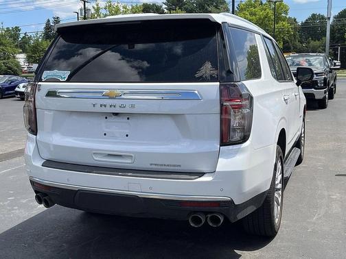 Iridescent Pearl Tricoat 2023 Chevrolet Tahoe Premier