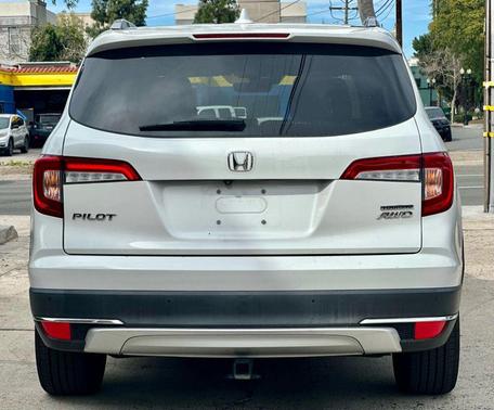 2020 Honda Pilot Touring 8-Passenger