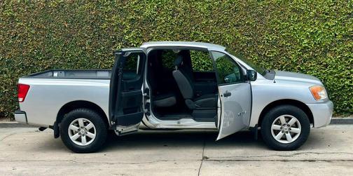 Silver 2010 Nissan Titan XE