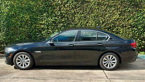 2016 BMW 528 528i Sedan 4D