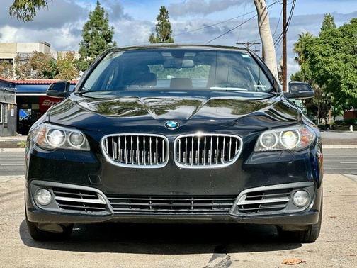 2016 BMW 528 528i Sedan 4D