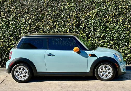 2013 MINI Hardtop Cooper