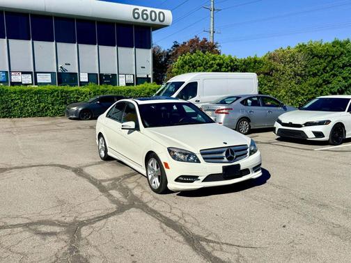 2011 Mercedes-Benz C-Class Luxury