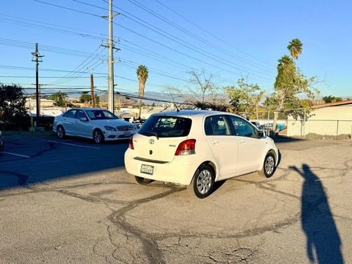 2011 Toyota Yaris Base