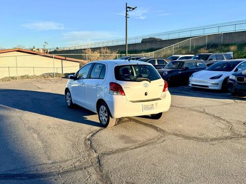 2011 Toyota Yaris Base