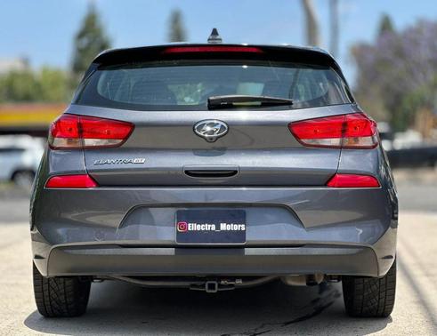 Summit Gray 2018 Hyundai Elantra GT Base