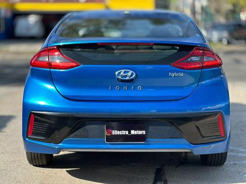 2017 Hyundai IONIQ Hybrid SEL