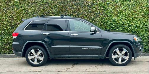 Brilliant Black Crystal Pearlcoat 2014 Jeep Grand Cherokee Limited
