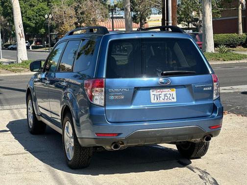 2010 Subaru Forester 2.5 X Limited