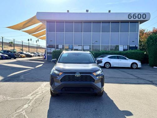 2022 Toyota RAV4 Hybrid LE