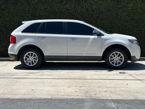 2013 Ford Edge SE