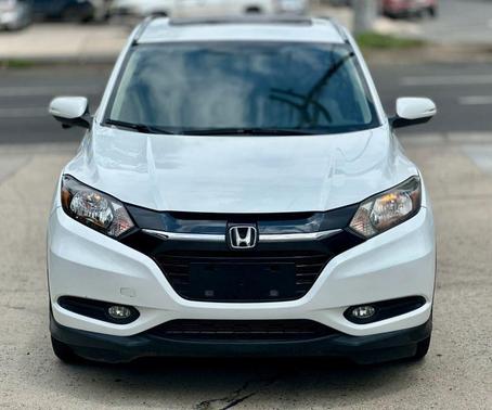 White Orchid Pearl 2017 Honda HR-V EX-L w/Navigation