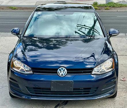 2016 Volkswagen Golf TSI 2-Door