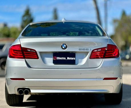 Silver 2011 BMW 528 528i Sedan 4D