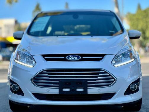 2017 Ford C-Max Hybrid Titanium