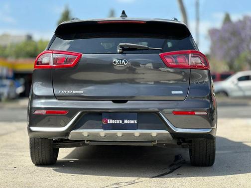 Platinum Graphite 2018 Kia Niro EX