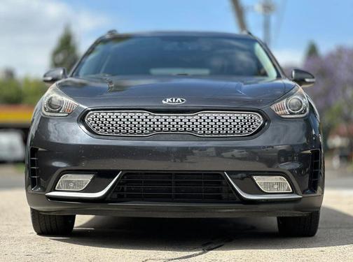 Platinum Graphite 2018 Kia Niro EX