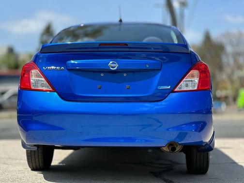 2014 Nissan Versa 1.6 S+