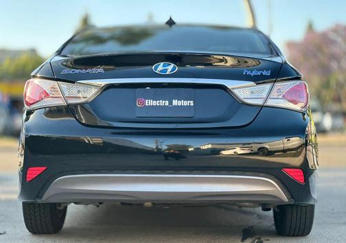 Eclipse Black 2015 Hyundai SONATA Hybrid Base